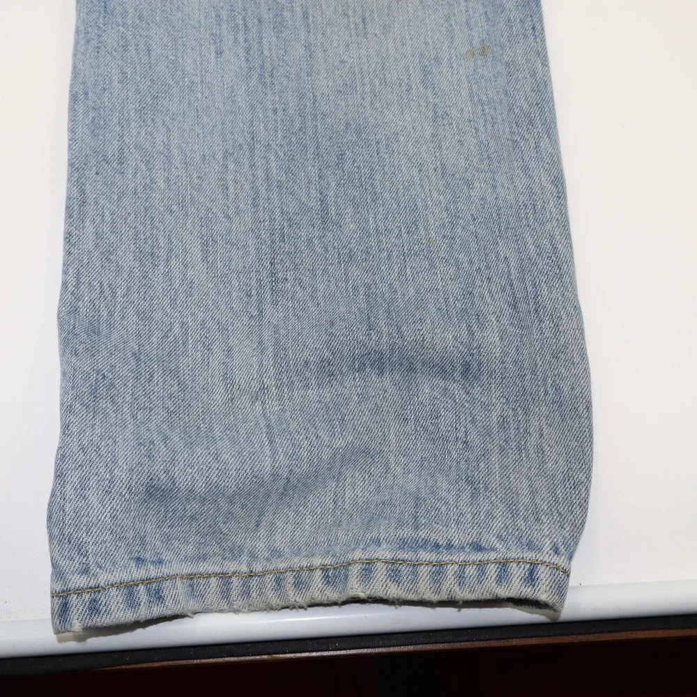 Levis 501 Men Original Fit Button Fly Straight Leg Light Wash Blue Jeans 38 x 32